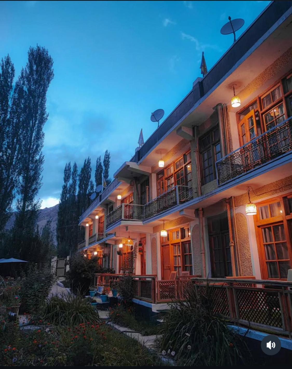 Hotel Snow Lion Ladakh Leh Exterior foto