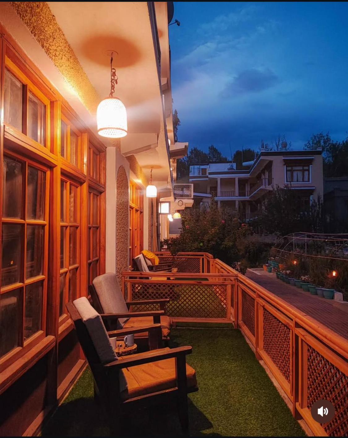 Hotel Snow Lion Ladakh Leh Exterior foto
