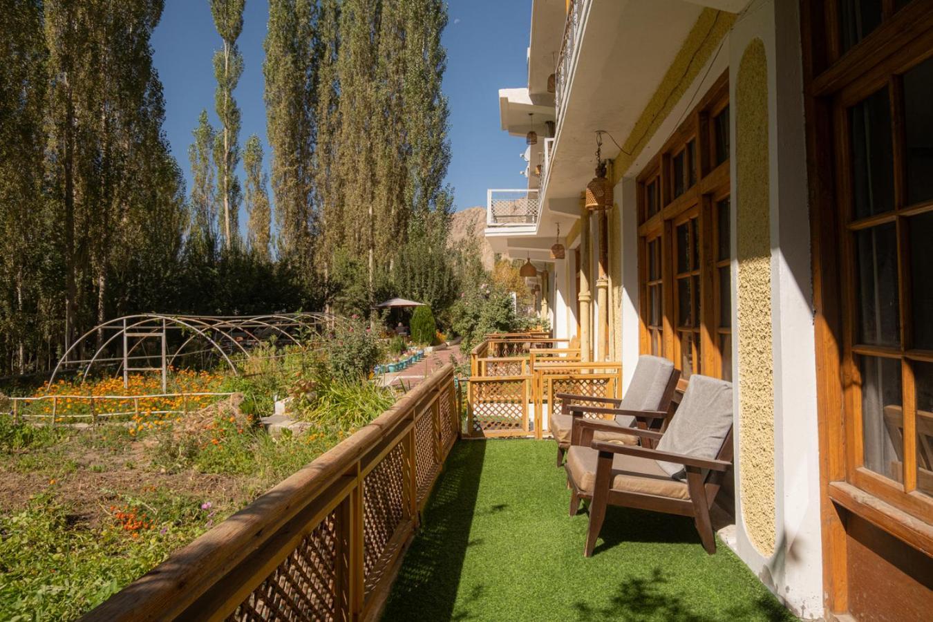Hotel Snow Lion Ladakh Leh Exterior foto
